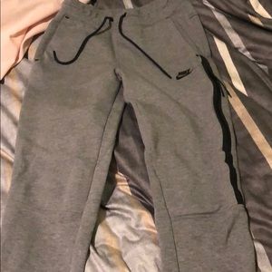 Nike Women’s Tech Fleece Pant XS